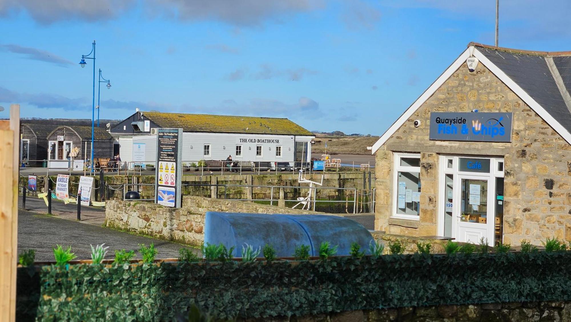 Hotel Amble Harbour Retreats Habitación foto
